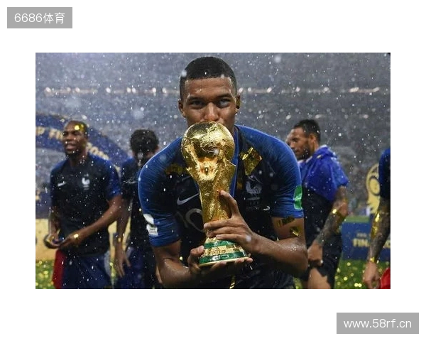 懂球帝2025年10月足坛MVP:姆巴佩蝉联! 懂球帝2025年10月足坛MVP:姆巴佩蝉联!