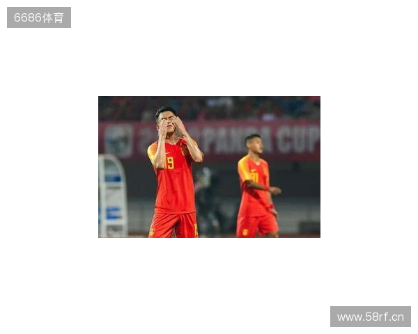 直播吧：邵佳一观摩熊猫杯考察球员，国足可能年底或明年初集中